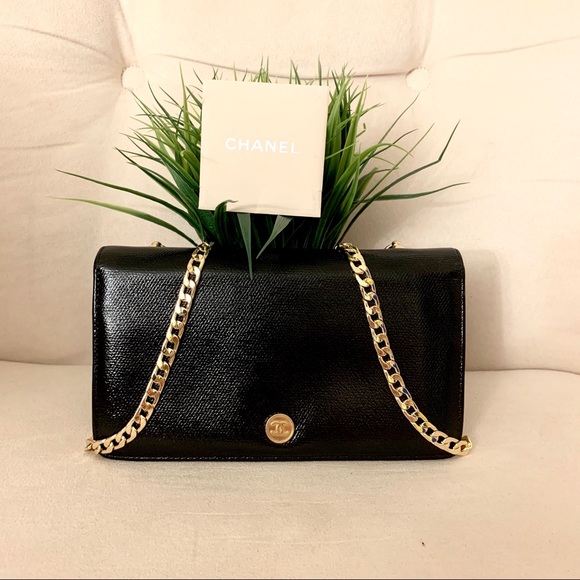 chanel crossbody clutch